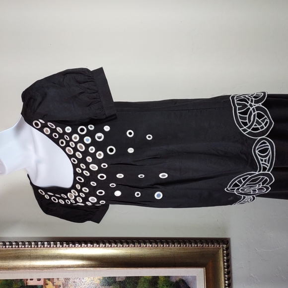 Hippy Indy Embellished Cutwork Top - Picture 3 of 5